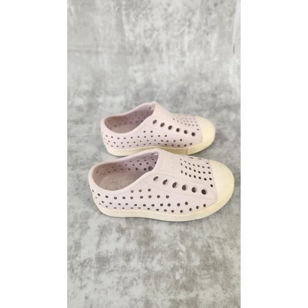 Native Jefferson Shoes Kids Toddler Size C-5 Pink Slip On Perforated Water Beach